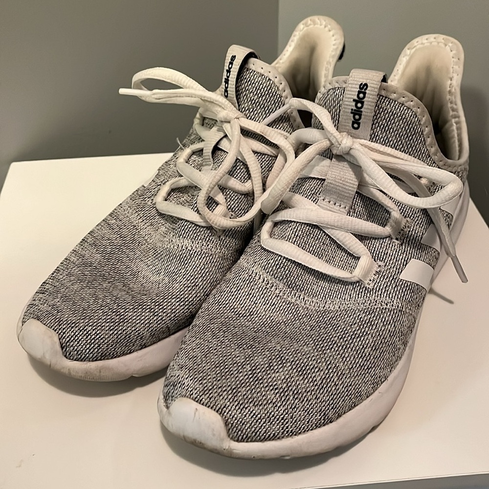 Adidas running shoes GUC